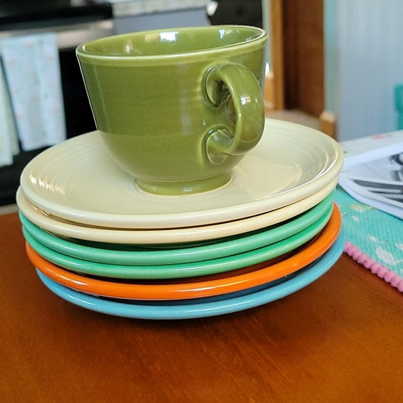 Set of 3 Vintage Fiestaware Dishes - Picture 7 of 7